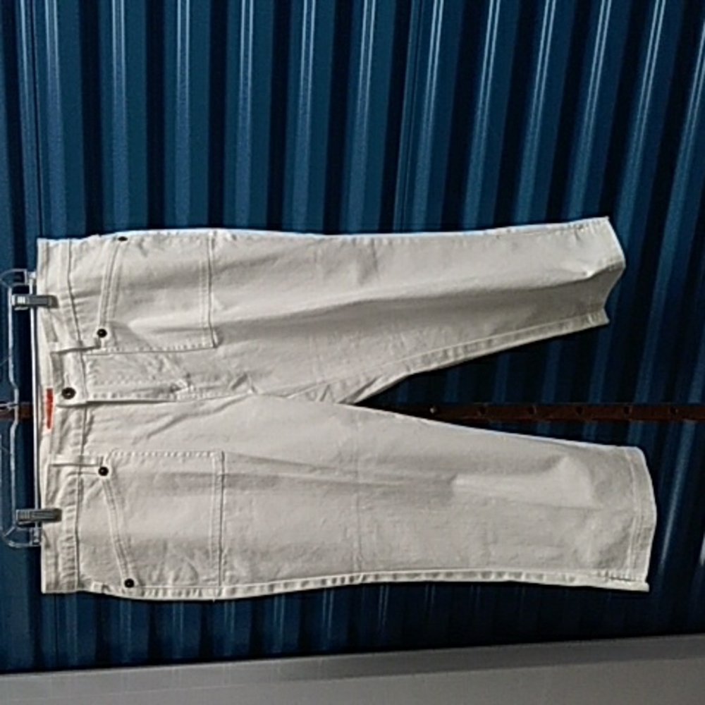 Zandi White Jean Capris